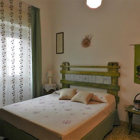 Casa Corte Con Terrazza Taviano  Extérieur photo
